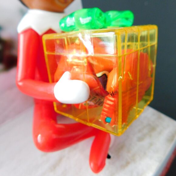 Elf On The Shelf LOT 3: Candy Holder Ornament Christmas Figurine, Book & Pull - Picture 5 of 16